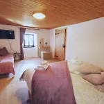 Semesterbostad House Brest Buzet
